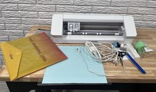 Silhouette Cameo 4 with