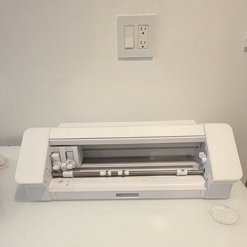 Silhouette cameo white - silhouette,